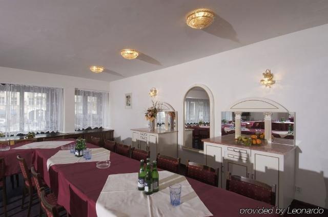 Orea Place Carlsbad Karlovy Vary Restaurant photo